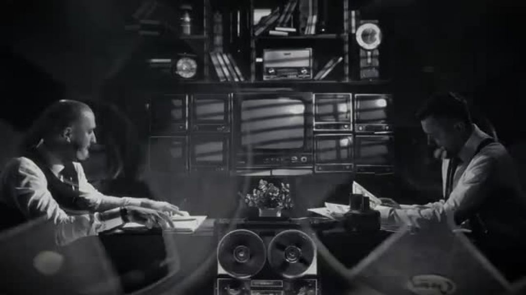 Parade of Planets - Avec Toi Official Video